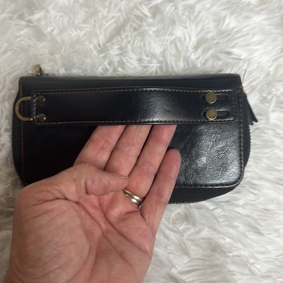 Pola Convenience Wallet - Picture 2 of 8